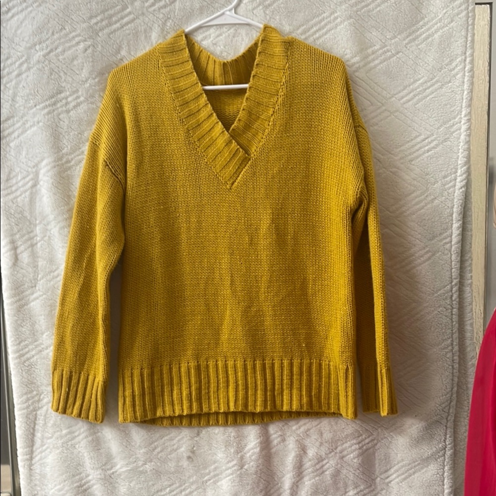 Yellow V-Neck Sweater with Ribbed Knit Texture